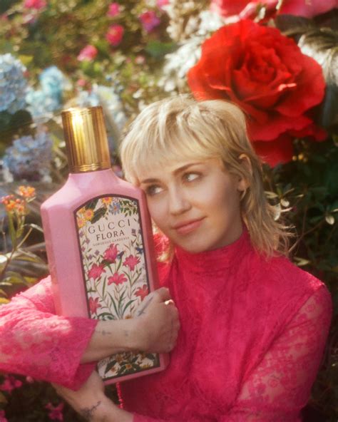 Petra Collins on Her Gucci Flora Shoot and Working 